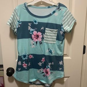 Womens Medium Boutique Top